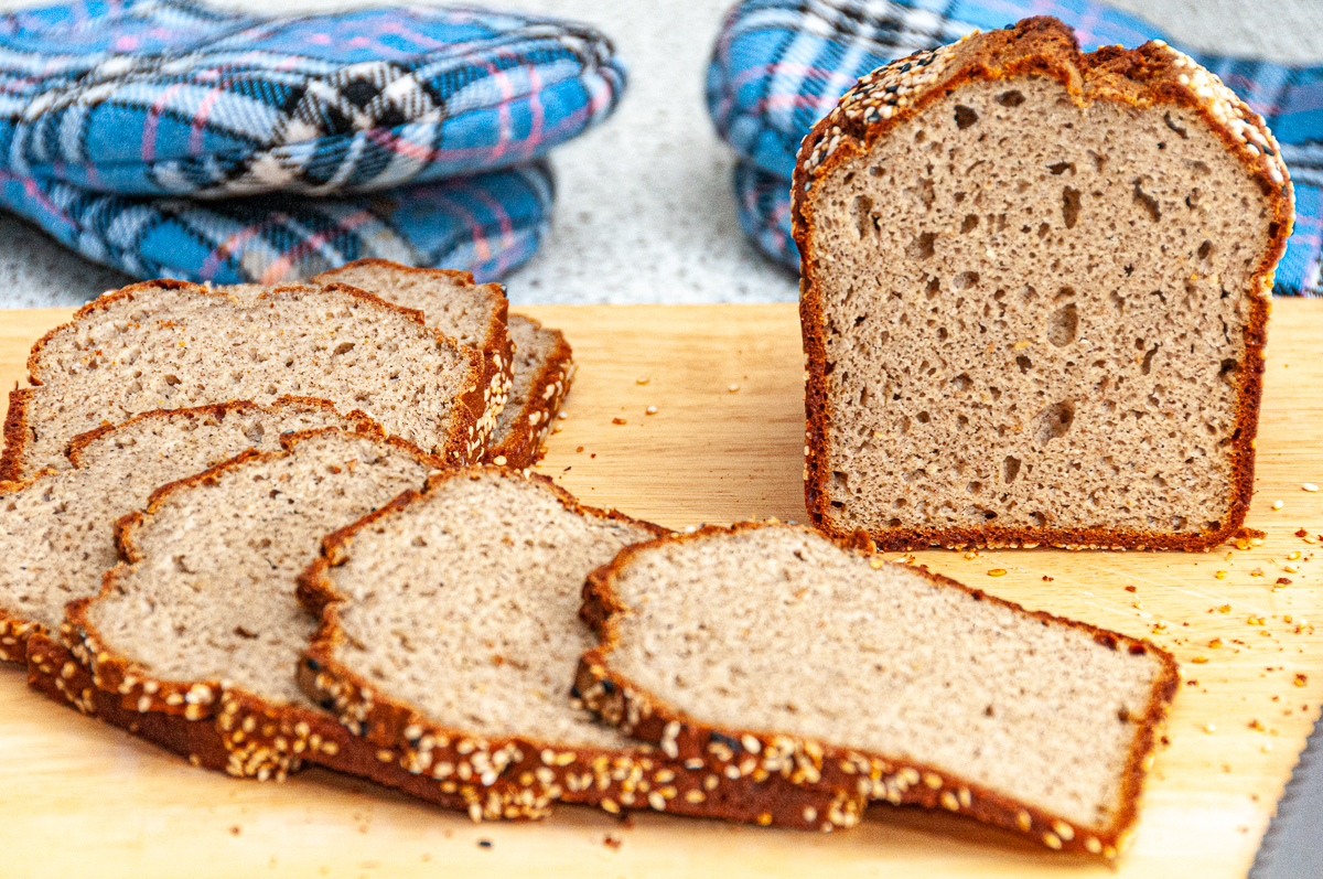 Гречневый хлеб без глютена и дрожжей с повышенным содержанием белка